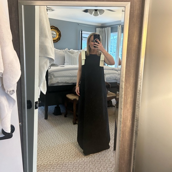 Abby Glass Gown - Picture 1 of 1